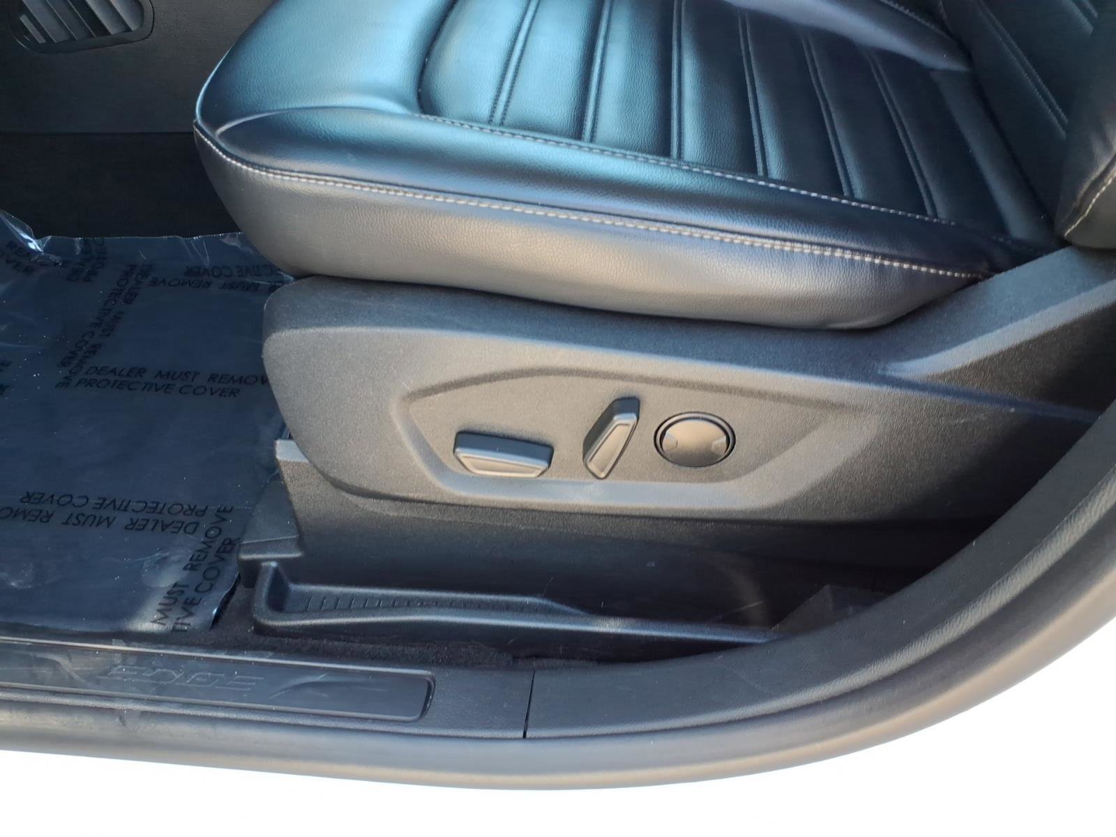 Certified 2024 Ford Edge SEL image 12