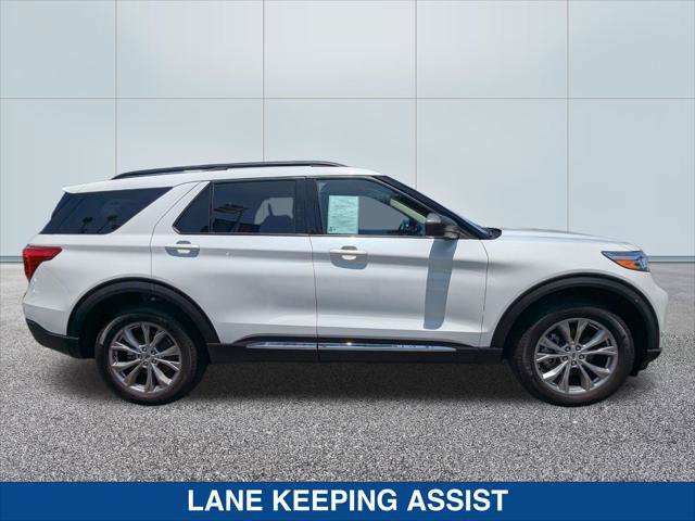 Certified 2023 Ford Explorer XLT w/ Equipment Group 202A AWD/4WD image 6