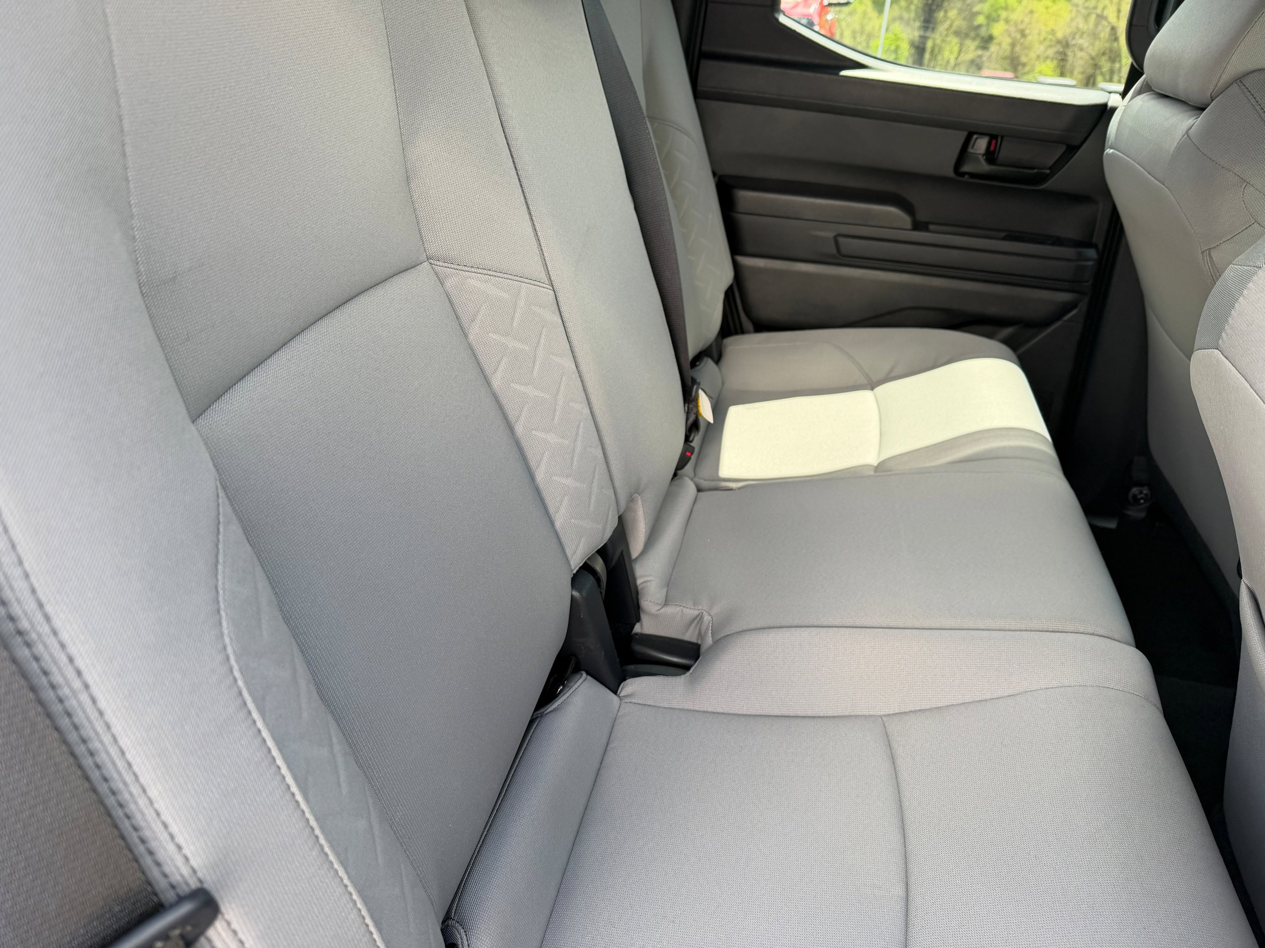 Used 2025 Toyota Tacoma SR5 AWD/4WD image 21