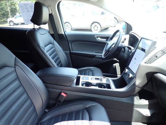 Certified 2024 Ford Edge SEL w/ Convenience Package AWD/4WD image 10