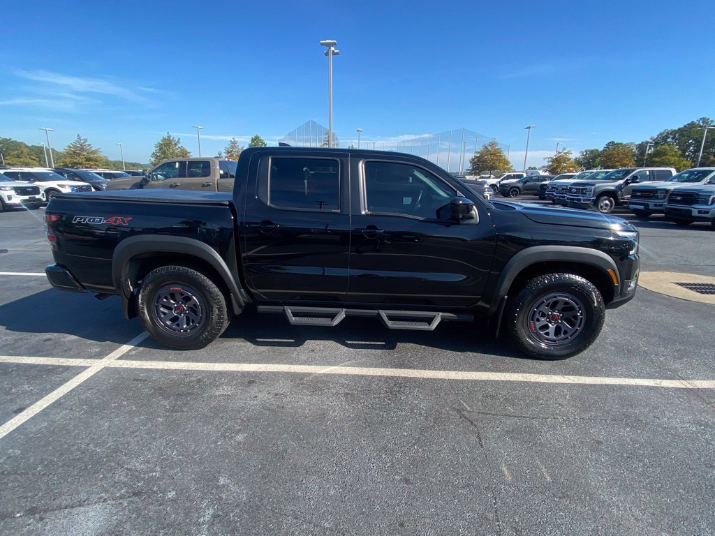 Used 2025 Nissan Frontier PRO-4X w/ Pro Premium Package AWD/4WD image 8