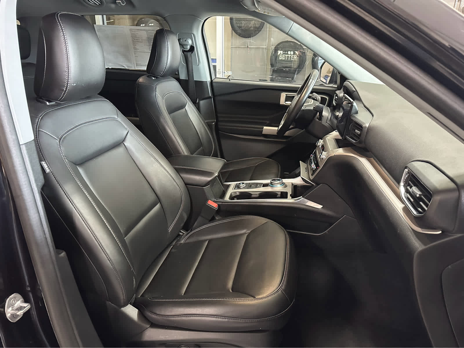 Certified 2022 Ford Explorer XLT w/ Equipment Group 202A image 45