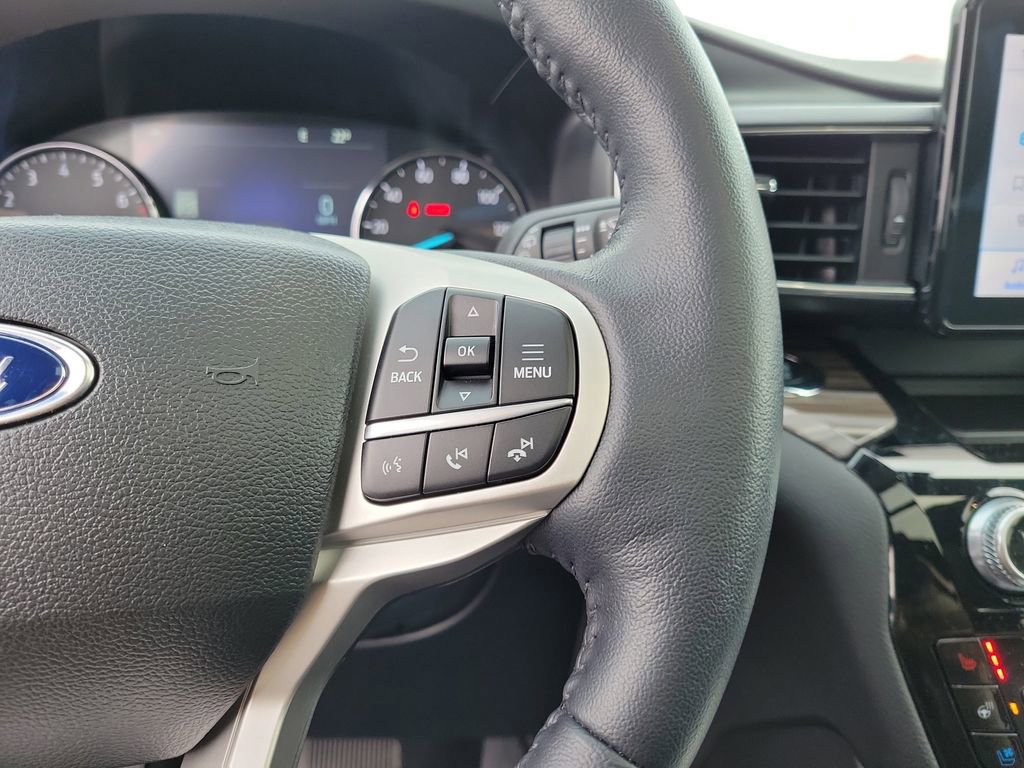 Certified 2023 Ford Explorer Limited w/ Equipment Group 301A image 24