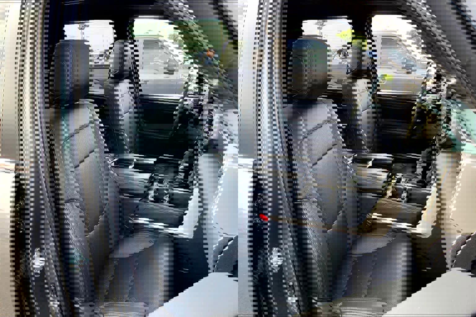 Used 2025 Toyota Tundra Limited w/ Power Package image 11