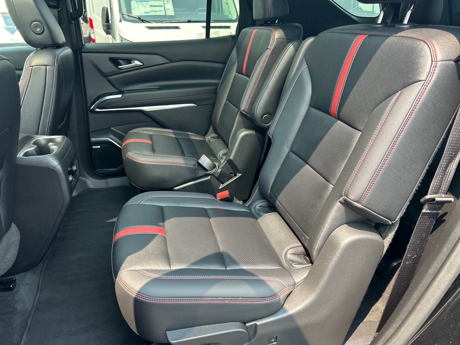 Used 2024 Chevrolet Traverse RS w/ LPO, Floor Liner Package AWD/4WD image 12