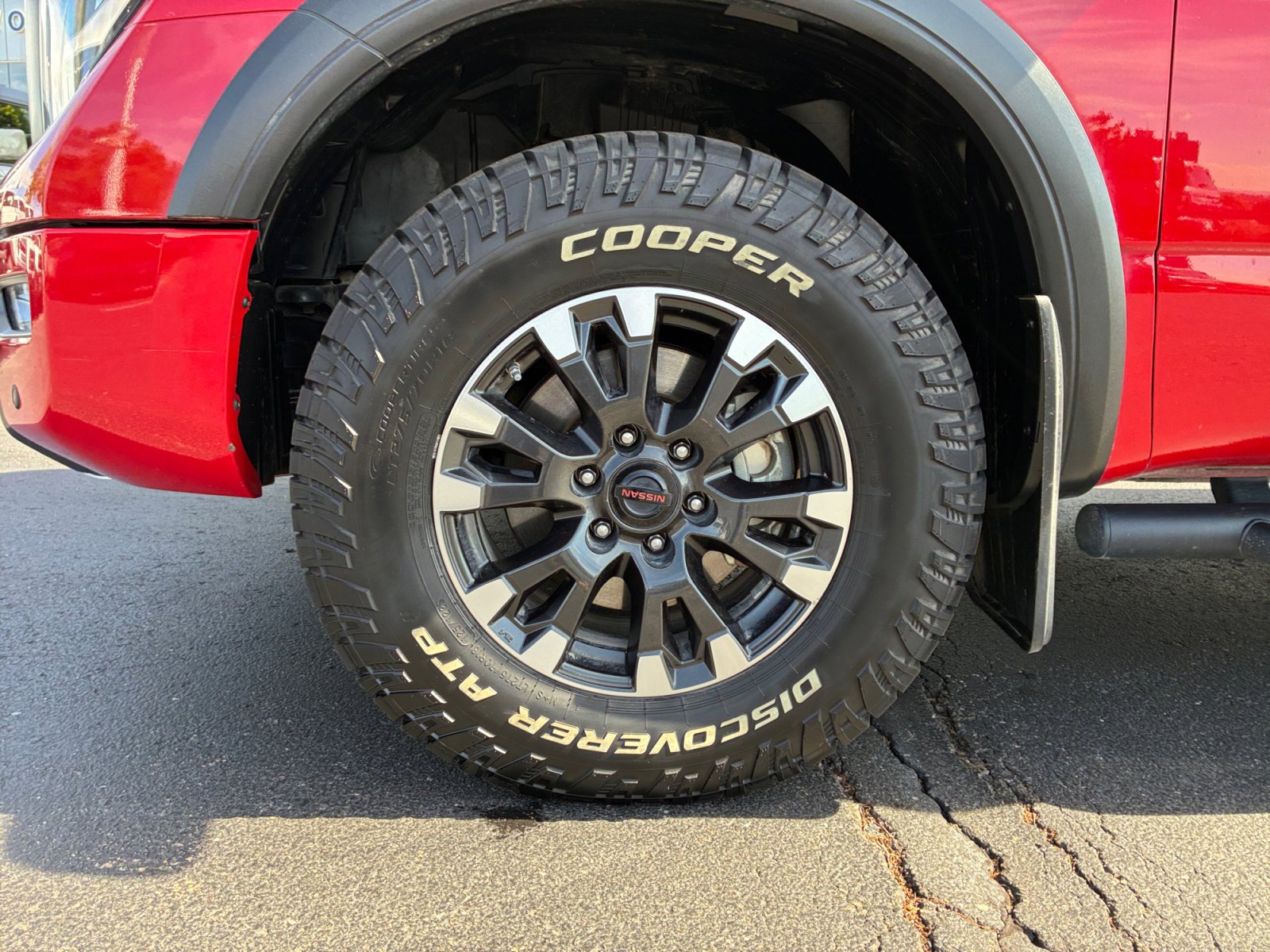 Used 2021 Nissan Titan PRO-4X w/ Pro-4x Convenience Package AWD/4WD image 26