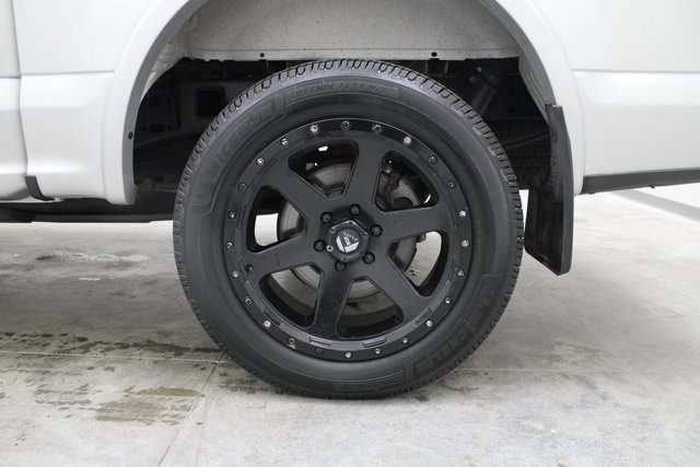 Certified 2018 Ford F150 Platinum w/ Equipment Group 701A Luxury image 21