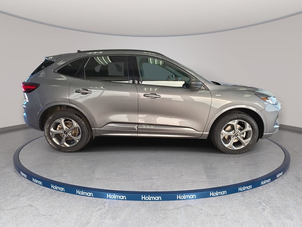 Certified 2024 Ford Escape ST-Line AWD/4WD image 4
