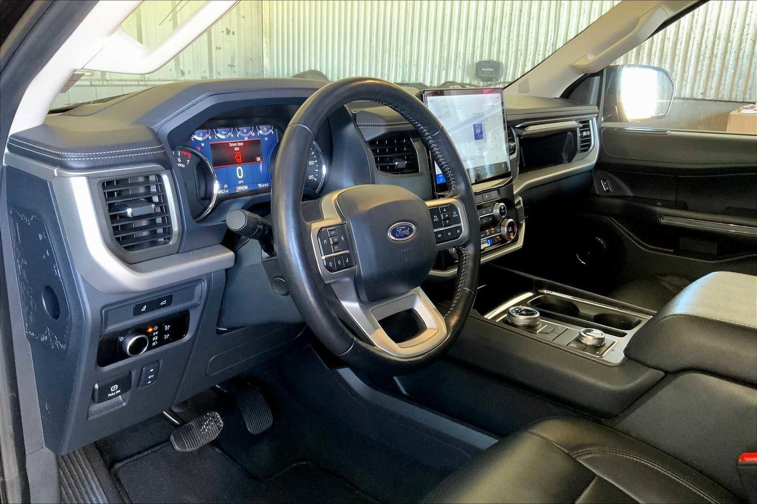 Certified 2024 Ford Expedition Max XLT image 16