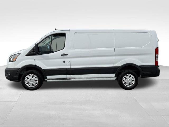 Certified 2025 Ford Transit 250 Low Roof w/ Exterior Upgrade Package RWD image 4