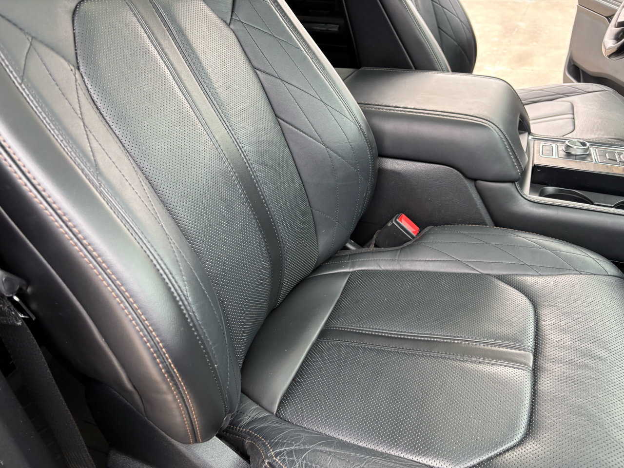 Certified 2020 Ford Expedition Platinum image 51