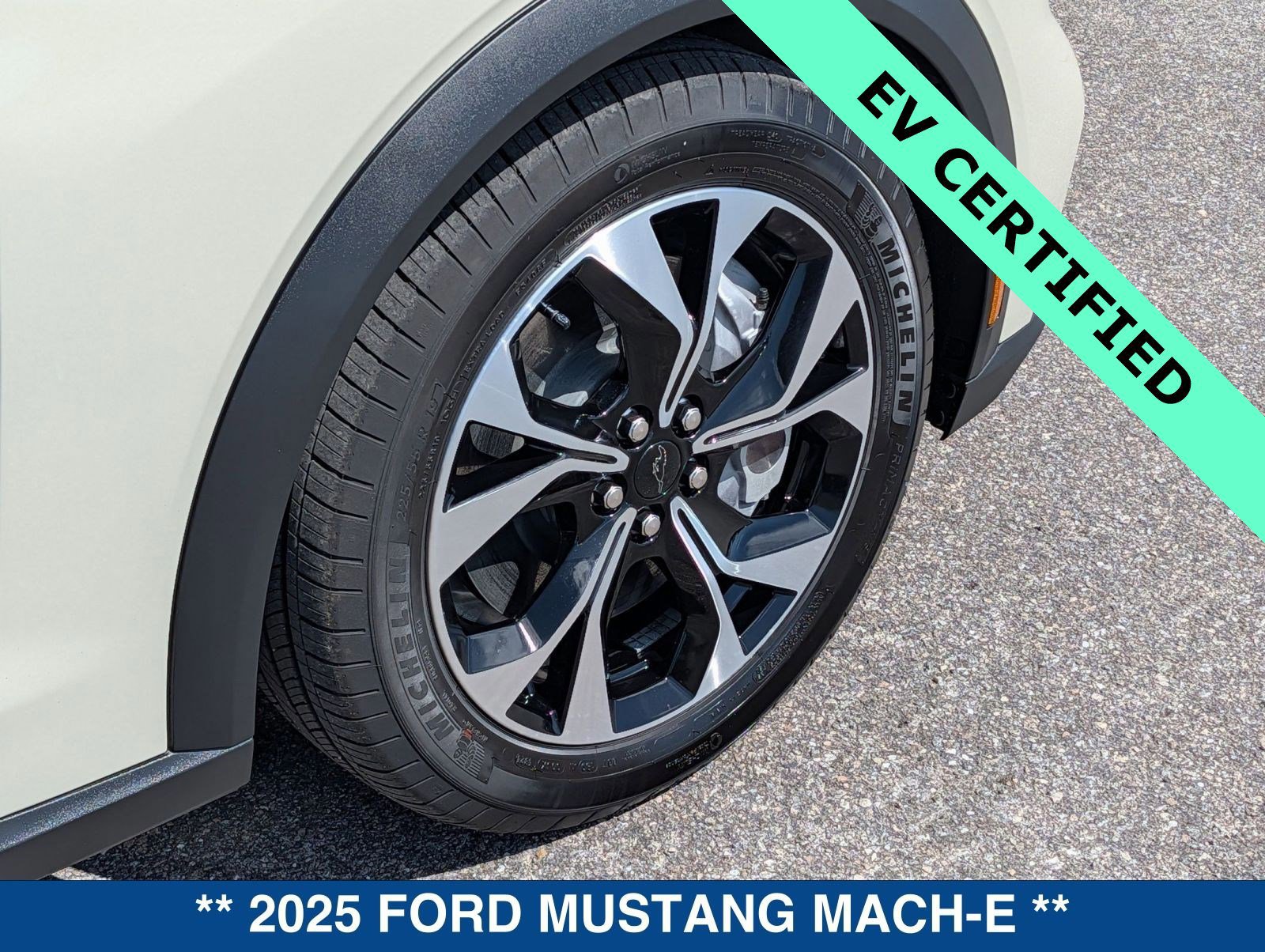 Certified 2025 Ford Mustang Mach-E Select w/ Comfort Package Lite image 13