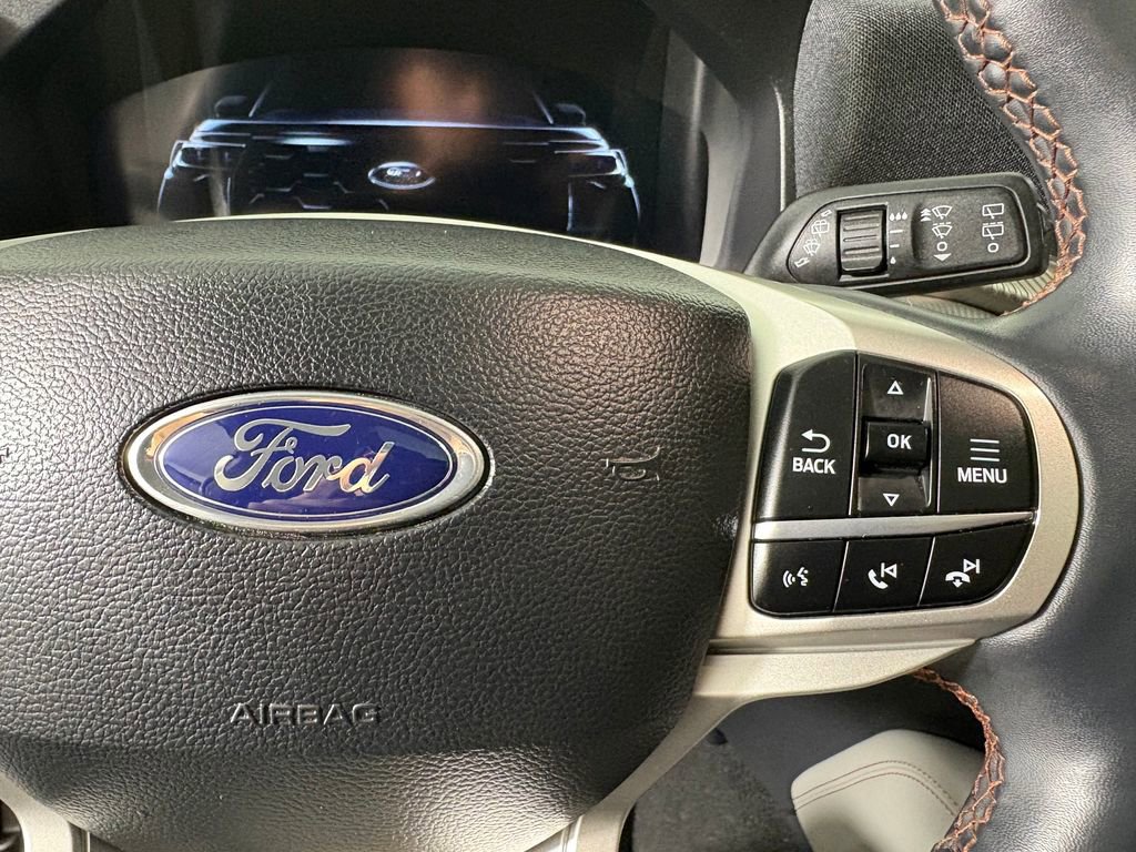 Certified 2025 Ford Explorer Active w/ Active Comfort Package AWD/4WD image 23