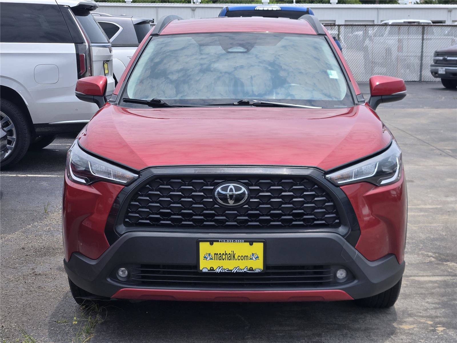 Used 2023 Toyota Corolla Cross LE FWD image 2