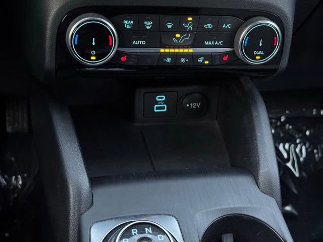 Certified 2022 Ford Escape SE w/ SE Sport Appearance Package image 19