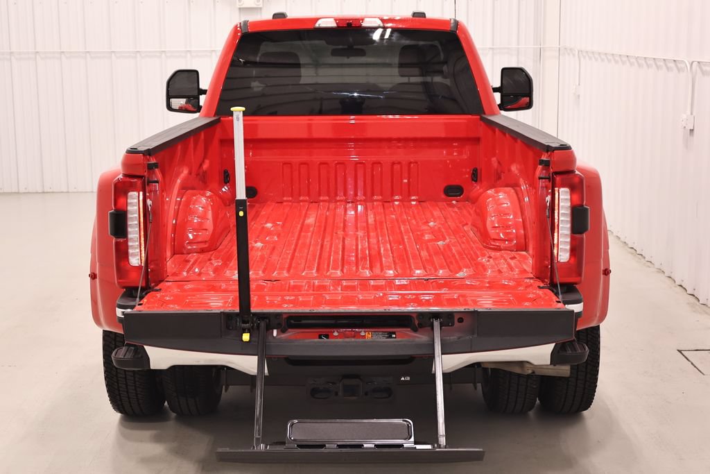 Certified 2026 Ford F350 XLT w/ 360-Degree Camera Package AWD/4WD image 31