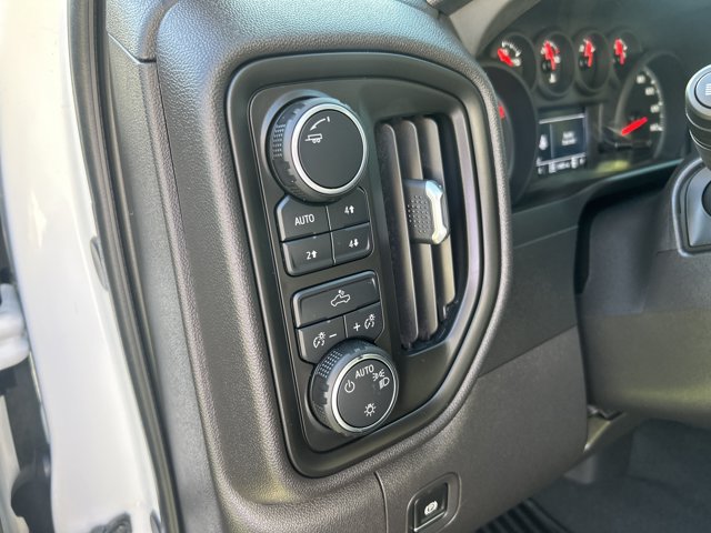 Used 2025 Chevrolet Silverado 1500 Custom Trail Boss AWD/4WD image 26