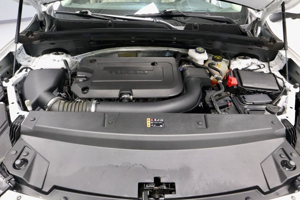 Used 2023 Buick Envision Avenir AWD/4WD image 18