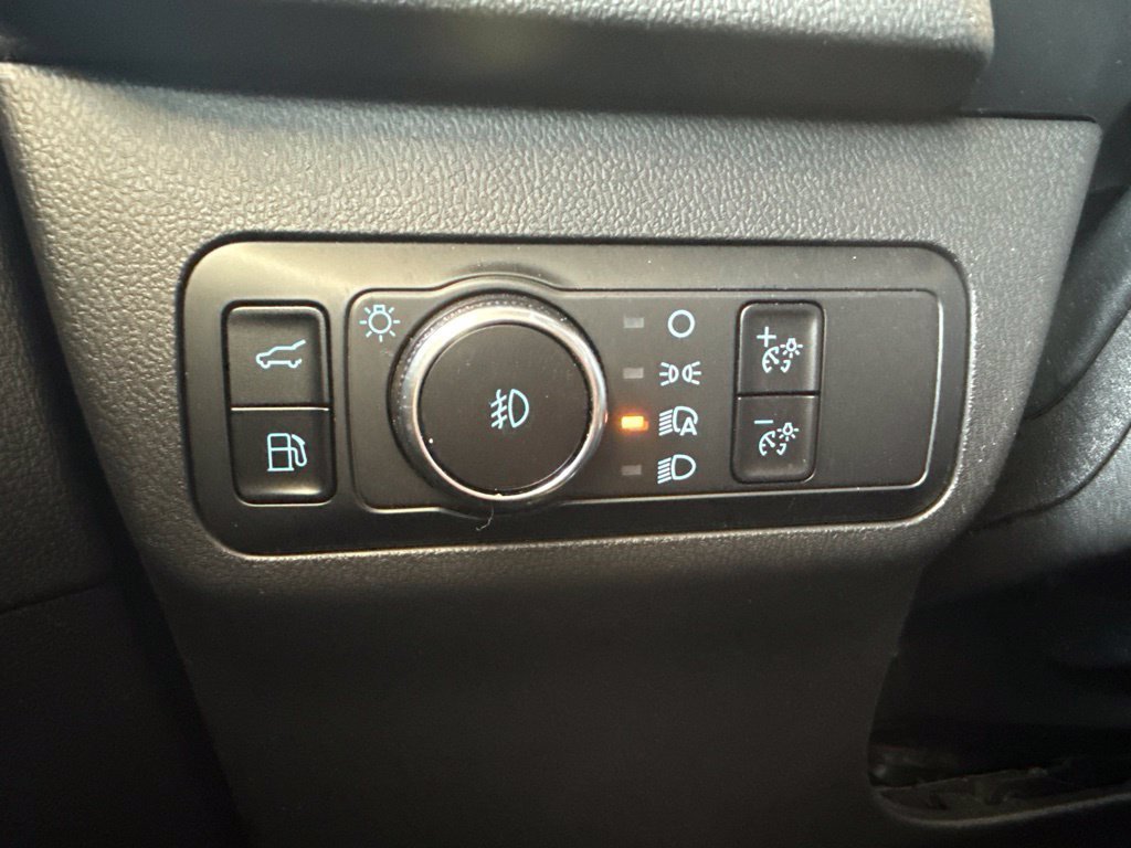 Certified 2023 Ford Escape ST-Line Elite w/ Premium Technology Package AWD/4WD image 18