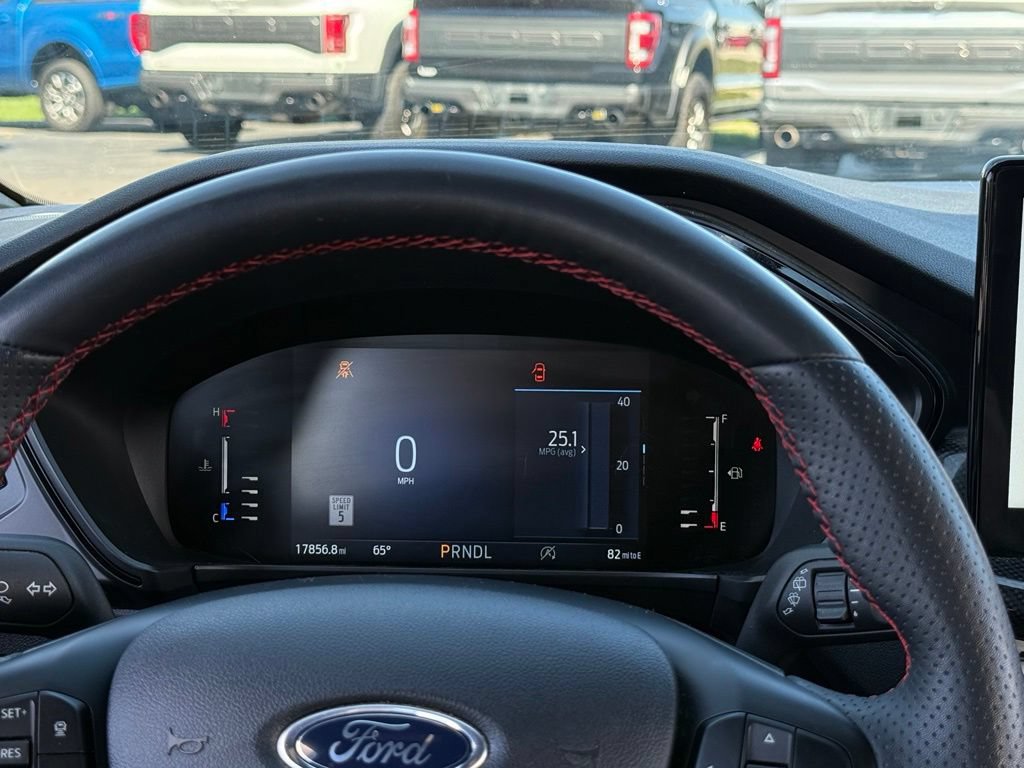 Certified 2024 Ford Escape ST-Line w/ Tech Pack #1 AWD/4WD image 8