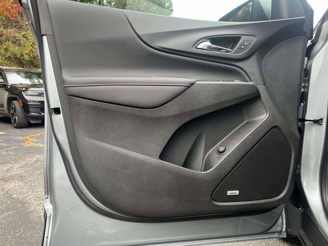 Used 2024 Chevrolet Equinox RS w/ RS Leather Package image 18