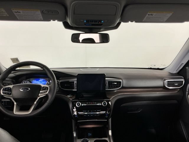 Certified 2022 Ford Explorer Limited AWD/4WD image 28