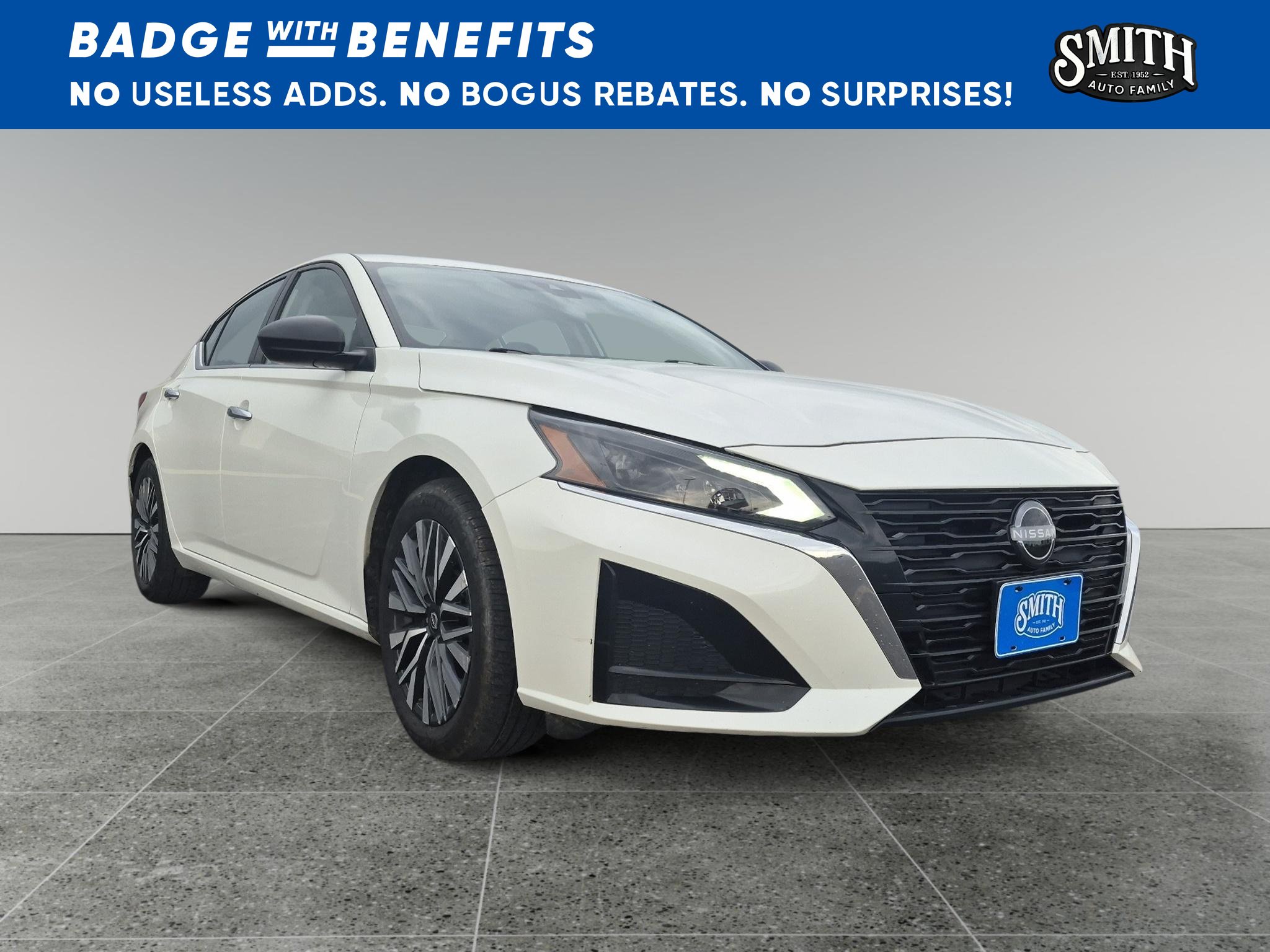 Used 2024 Nissan Altima 2.5 SV FWD image 1
