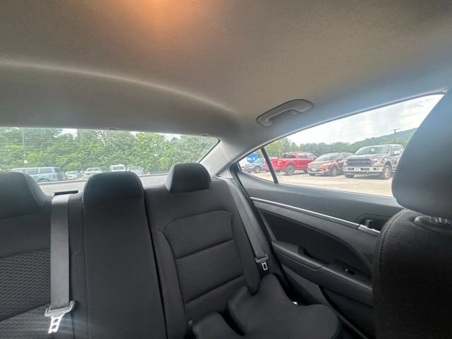 Used 2020 Hyundai Elantra Value Edition w/ Winter Weather Package FWD image 37