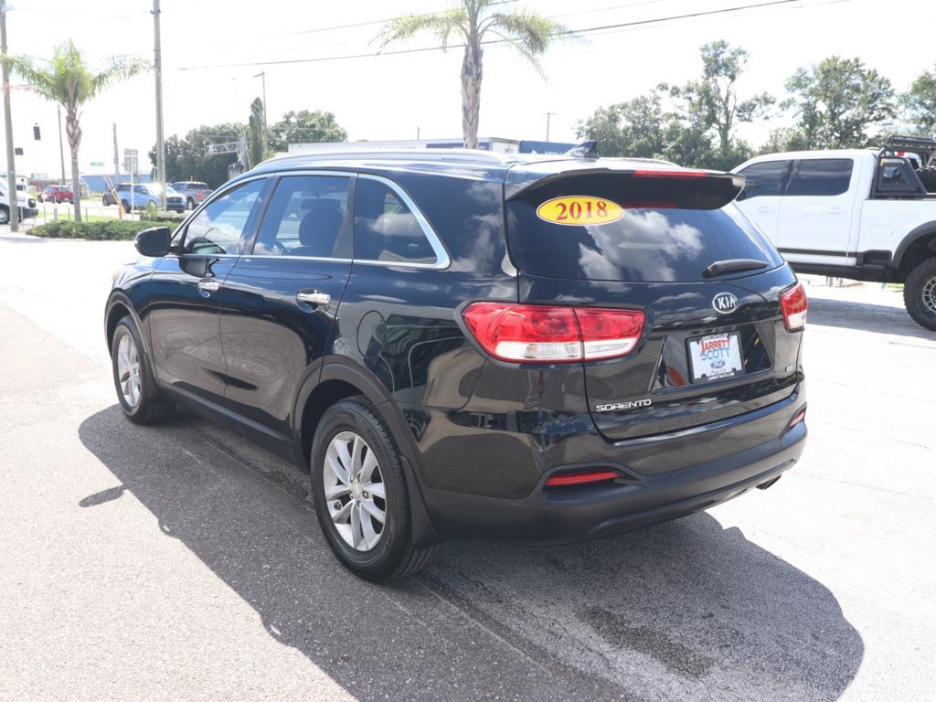 Used 2018 Kia Sorento FWD image 8