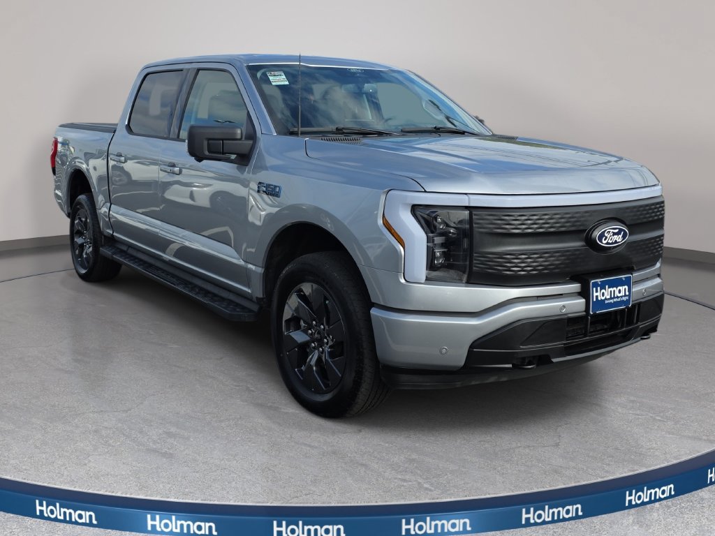 Certified 2025 Ford F150 Lightning Flash AWD/4WD image 3