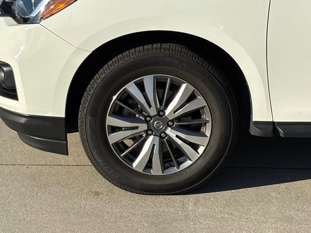 Used 2020 Nissan Pathfinder SL image 13