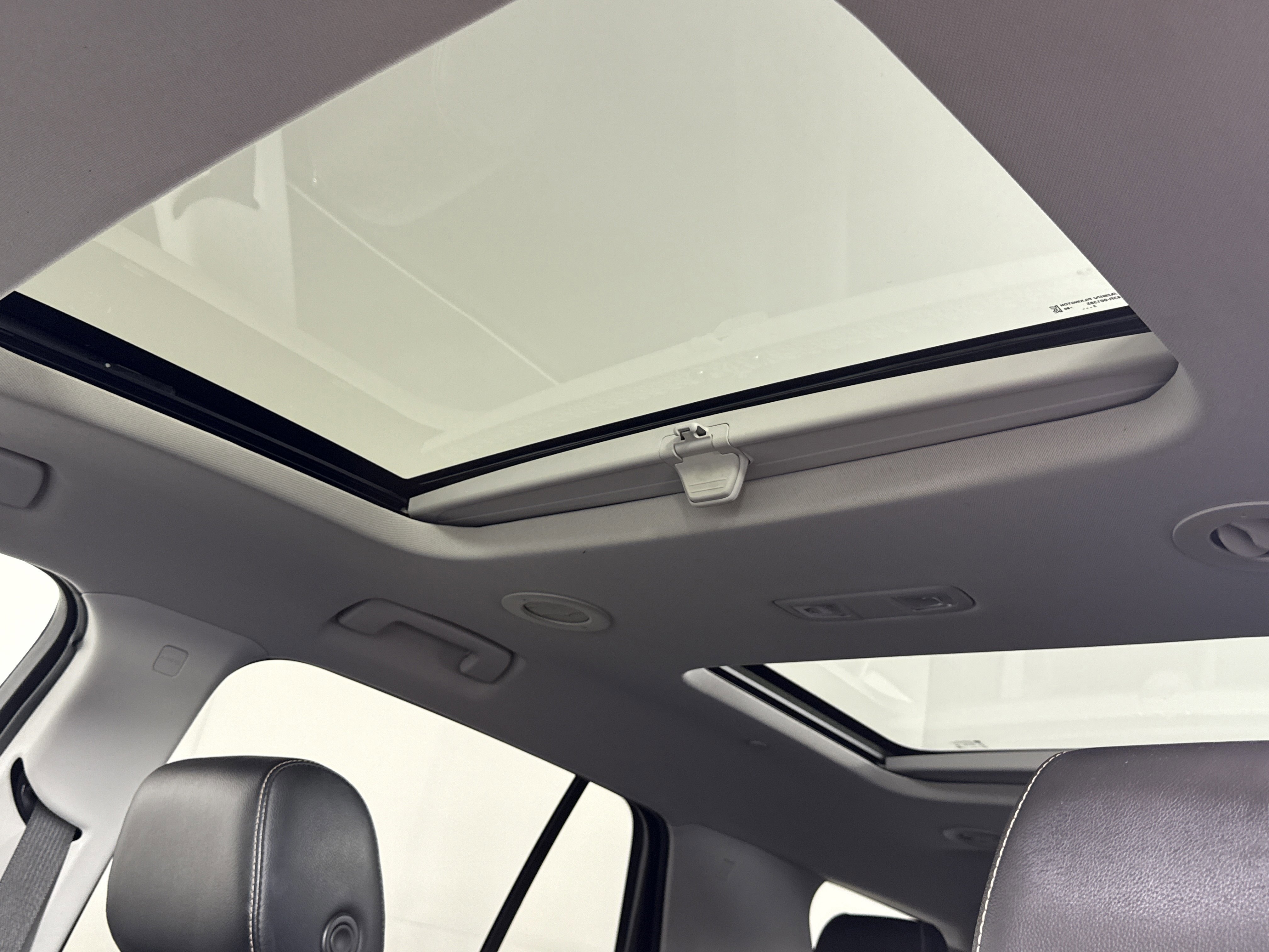 Used 2018 Chevrolet Traverse LT image 19