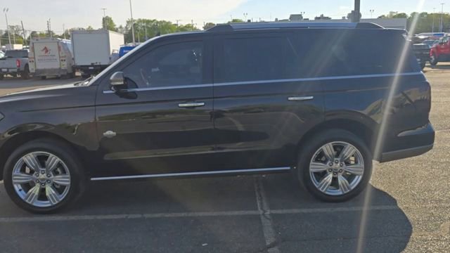 Certified 2024 Ford Expedition King Ranch AWD/4WD image 3