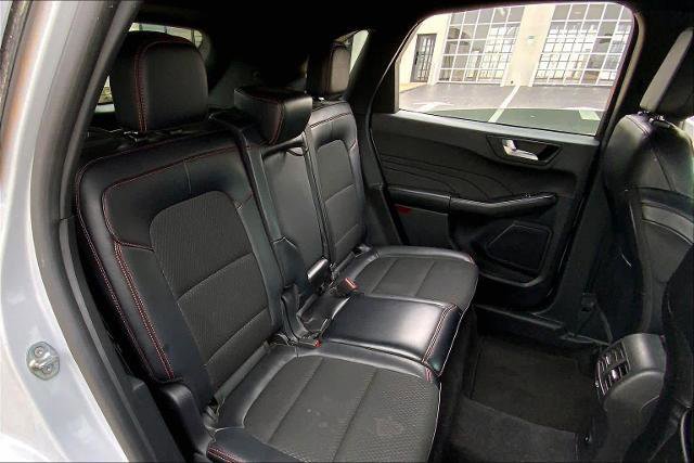Certified 2025 Ford Escape ST-Line image 18