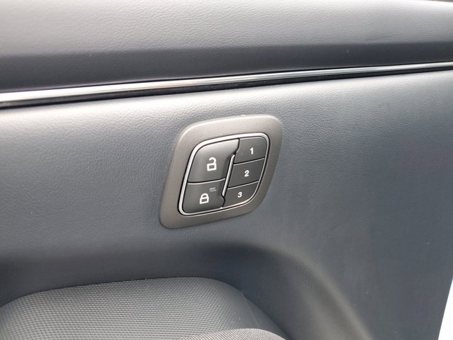 Certified 2021 Ford Mustang Mach-E Select w/ Comfort/Technology Package image 19