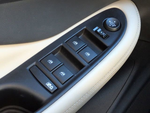 Used 2019 Buick Envision Essence image 25