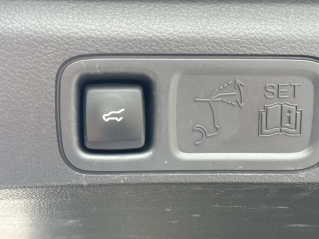 Certified 2022 Ford Expedition XLT RWD image 15