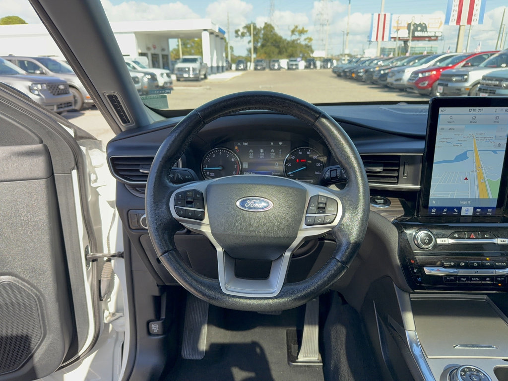 Certified 2022 Ford Explorer Limited w/ Limited Technology Package RWD image 34