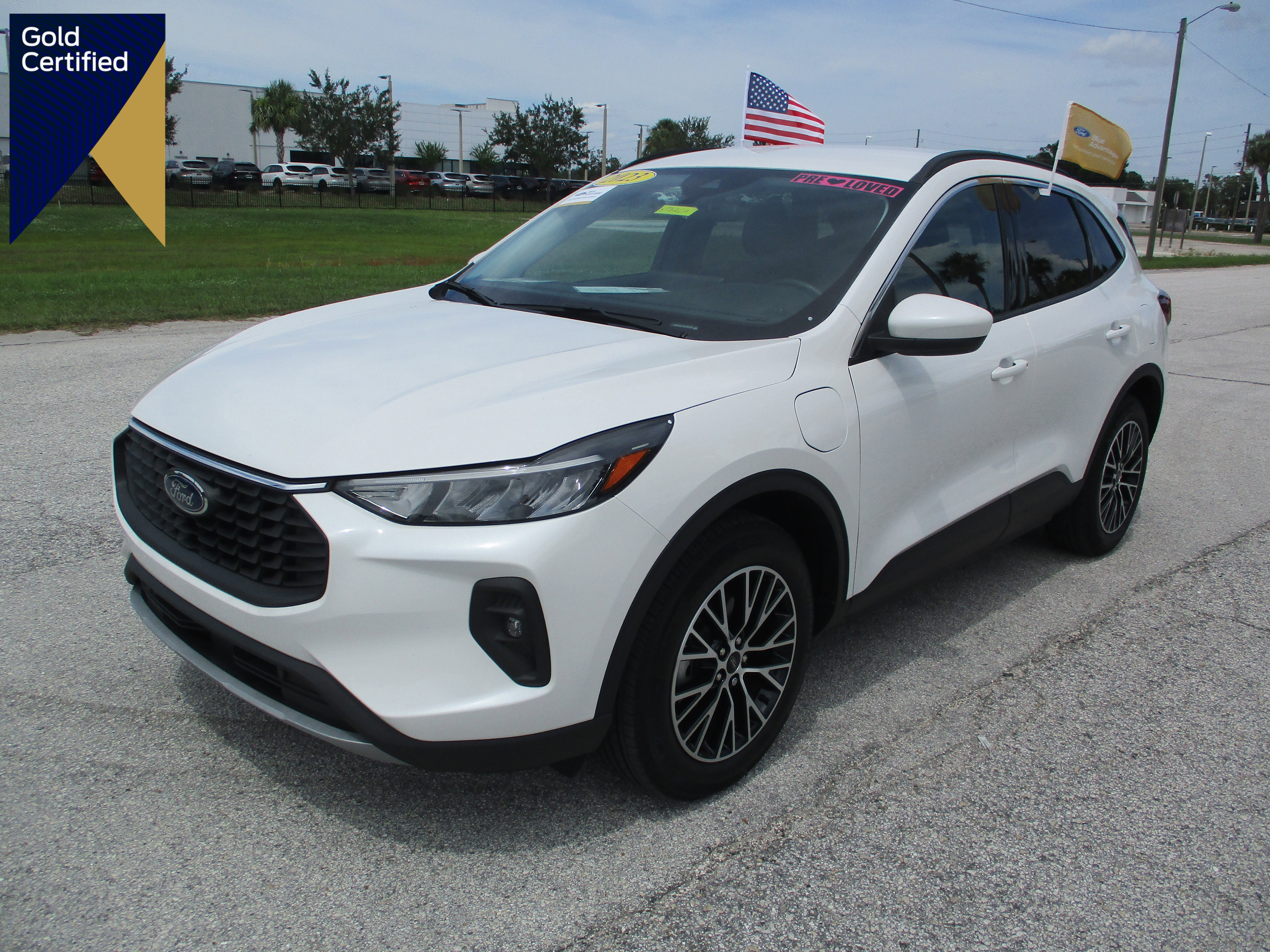 Certified 2023 Ford Escape SE image 1