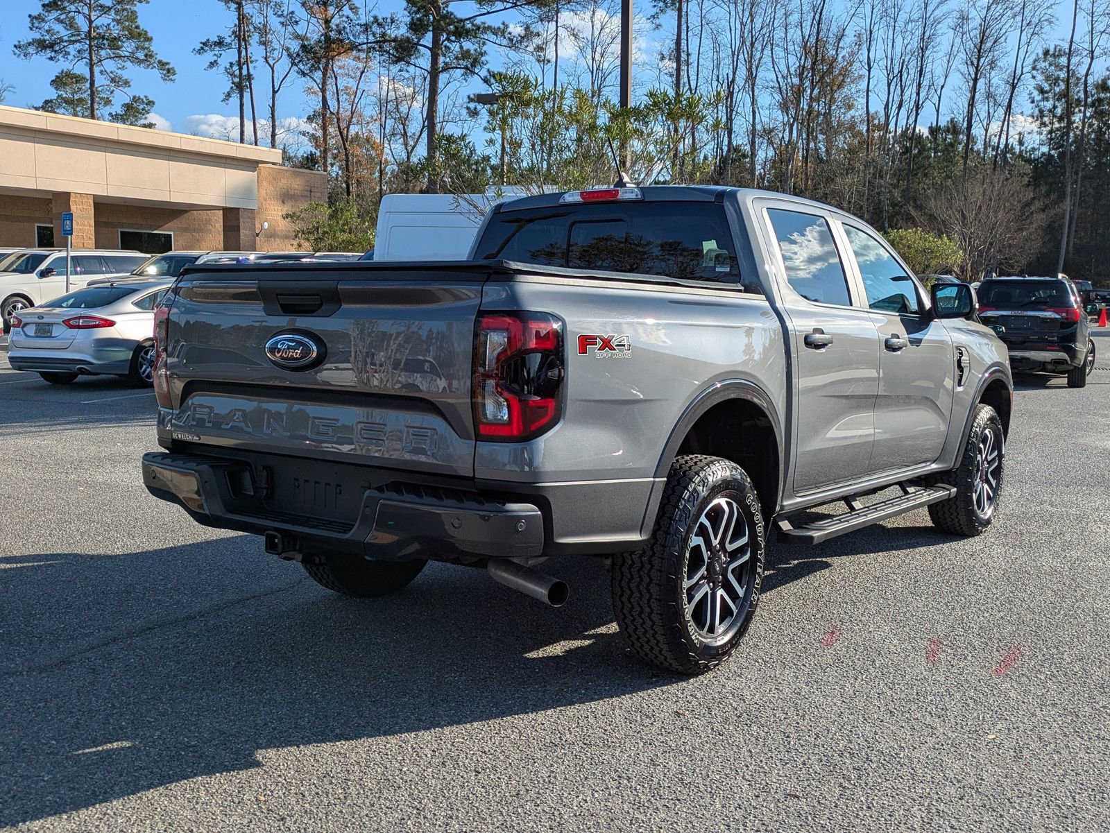 Certified 2024 Ford Ranger Lariat w/ FX4 Off-Road Package image 5