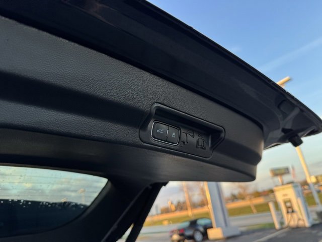 Certified 2022 Ford Explorer XLT w/ Equipment Group 202A image 42