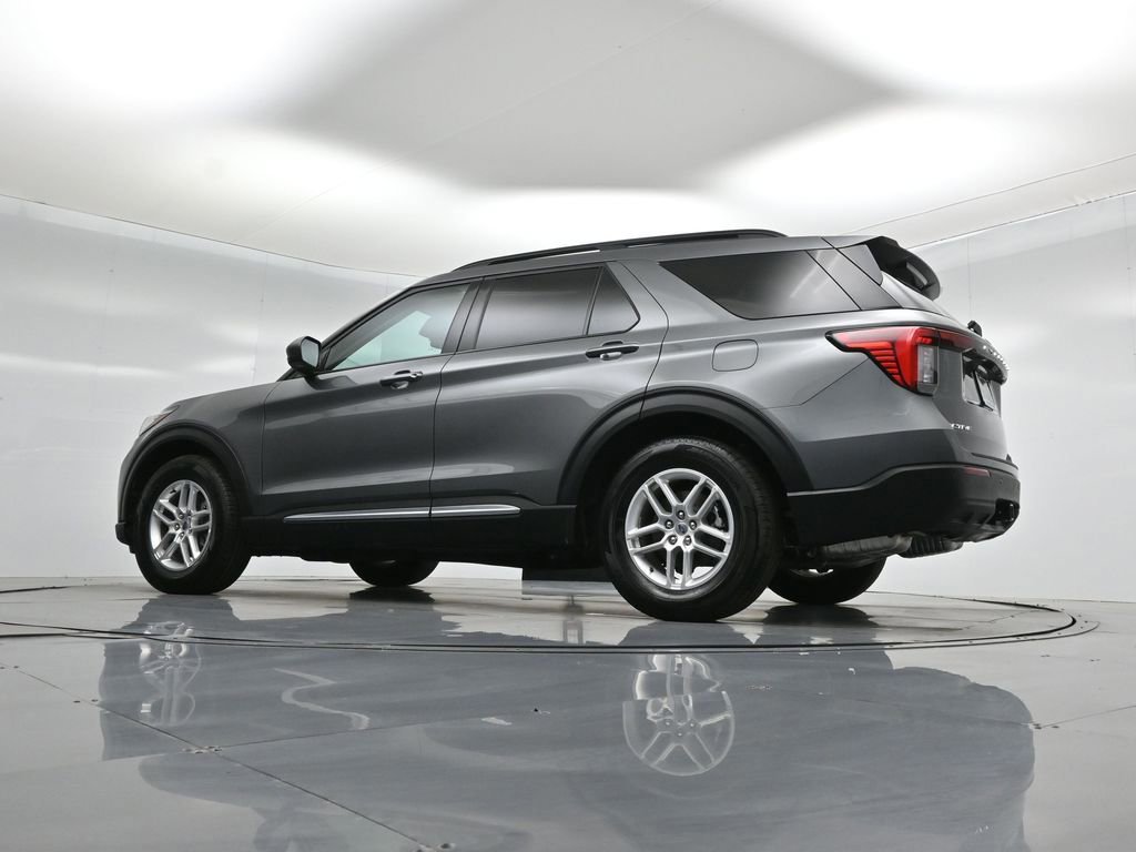 Certified 2025 Ford Explorer Active image 20