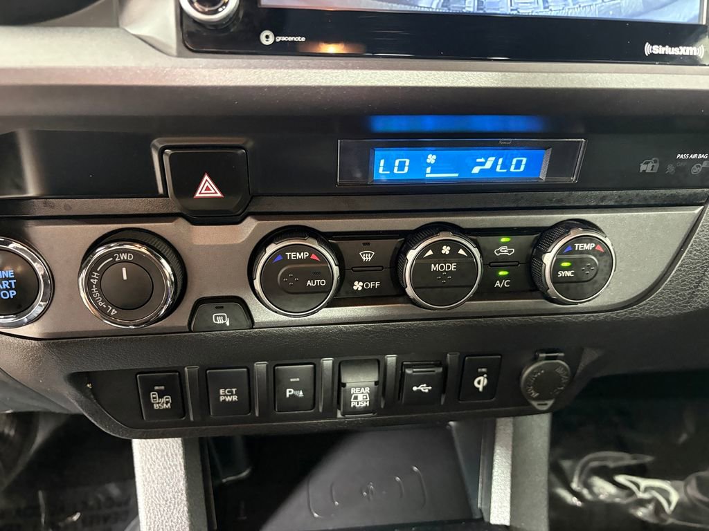 Used 2023 Toyota Tacoma TRD Off-Road w/ Technology Package AWD/4WD image 20