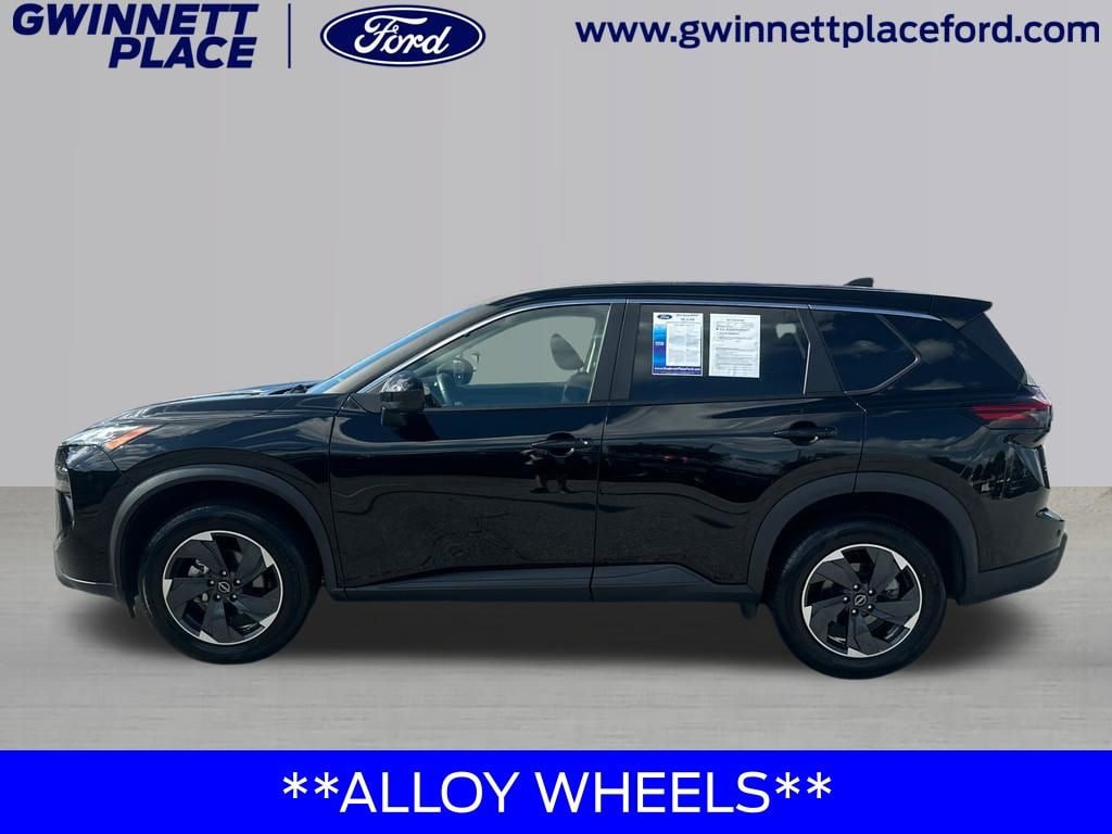 Used 2025 Nissan Rogue SV FWD image 9