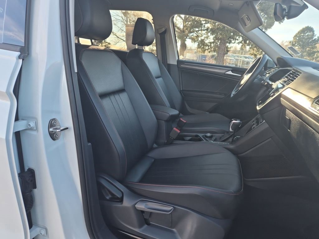 Used 2024 Volkswagen Tiguan Wolfsburg Edition image 31