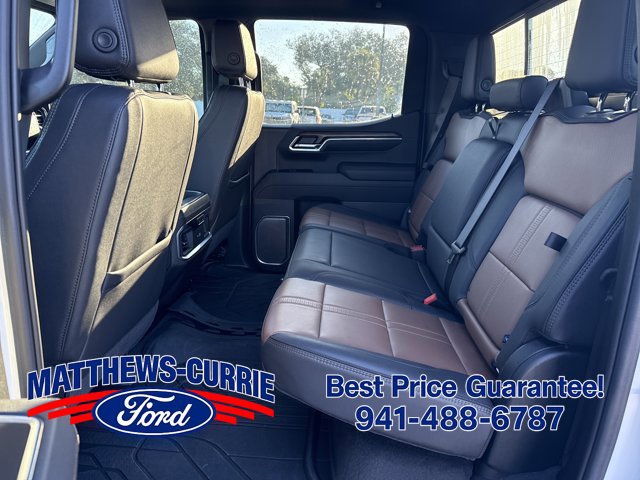 Used 2025 Chevrolet Silverado 1500 High Country AWD/4WD image 11