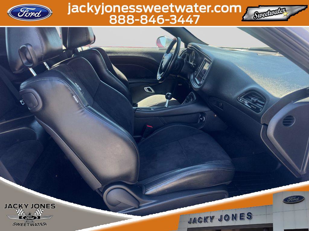 Used 2017 Dodge Challenger R/T Scat Pack RWD image 15