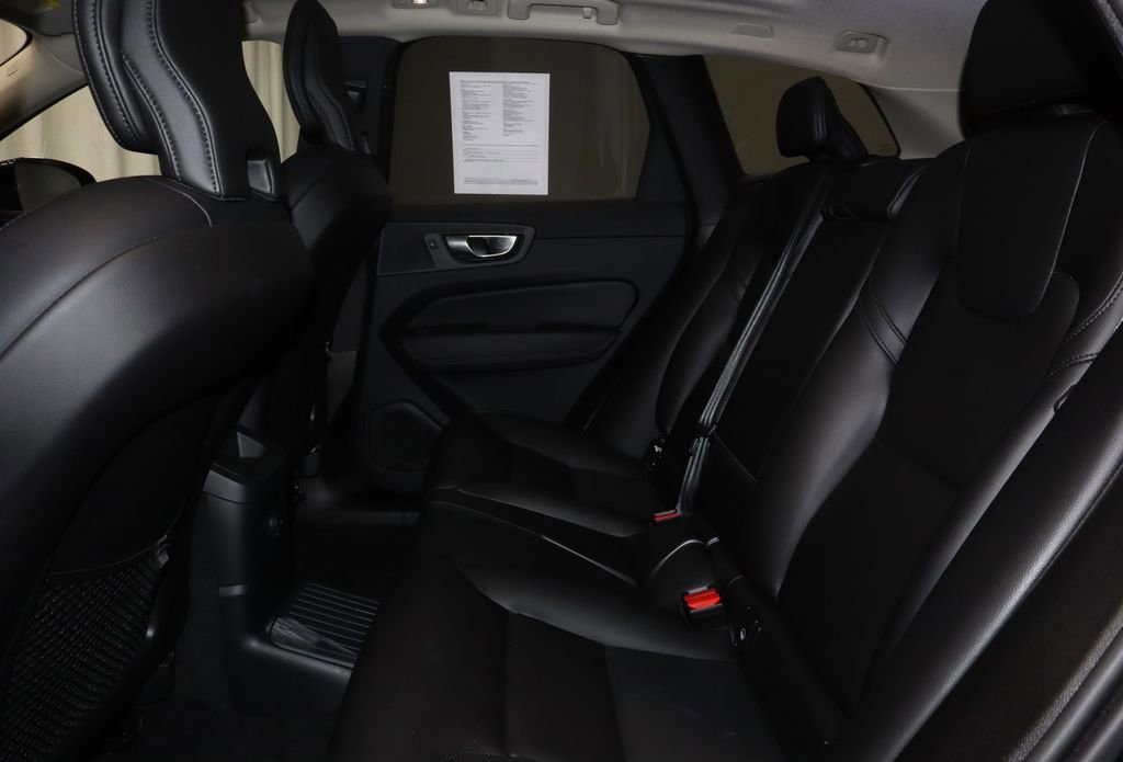 Used 2024 Volvo XC60 T8 Core AWD/4WD image 22