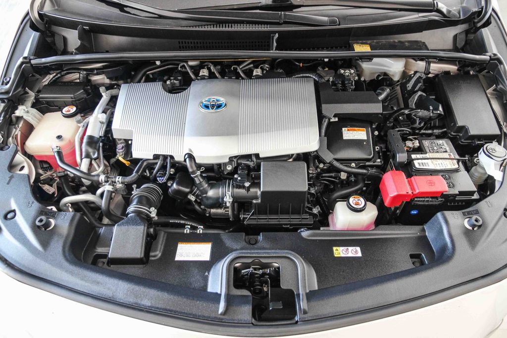 Used 2017 Toyota Prius Prime Premium w/ Carpet Mat Package FWD image 27