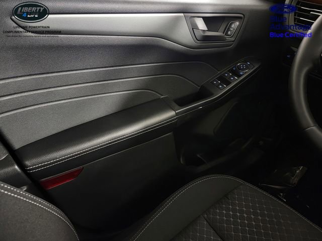Certified 2023 Ford Escape Active AWD/4WD image 31